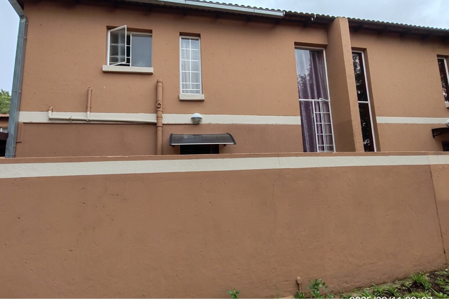 2 Bedroom Property for Sale in Vaalpark Free State